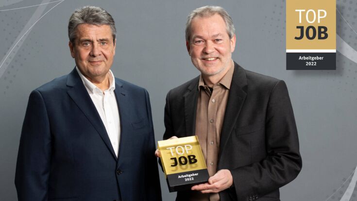 Sigmar Gabriel verleiht Kaffee Partner die TOP JOB-Auszeichnung